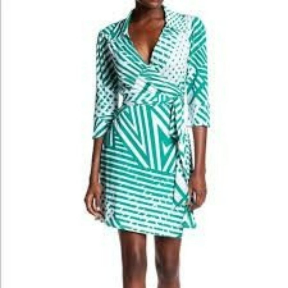Laundry by Shelli Segal Green and white Wrap Style Dress Size L
